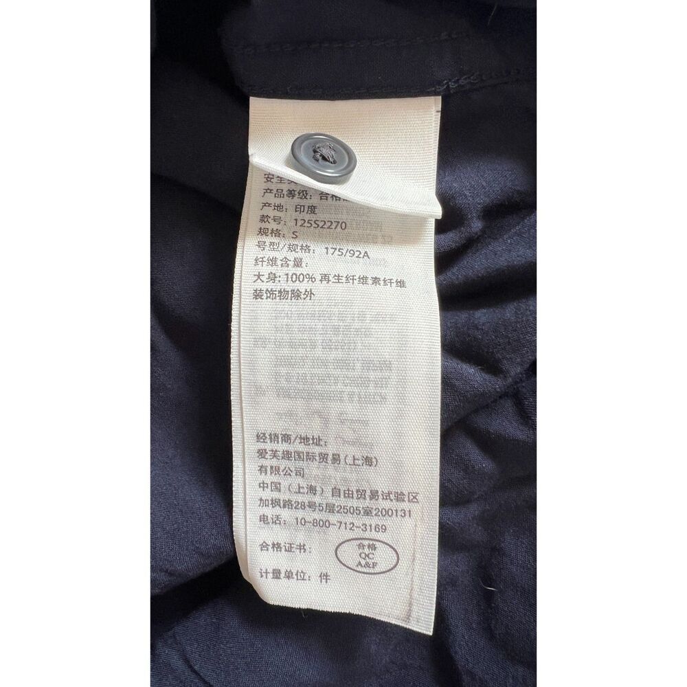 Abercrombie & Fitch Pride Collection Blue Button UP Shirt Men's Size Small - Picture 6 of 9